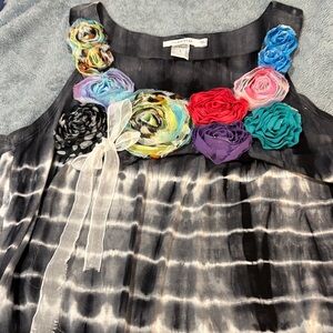 Chic Black and White Tie-Dye Tank Top with Colorful Rosettes